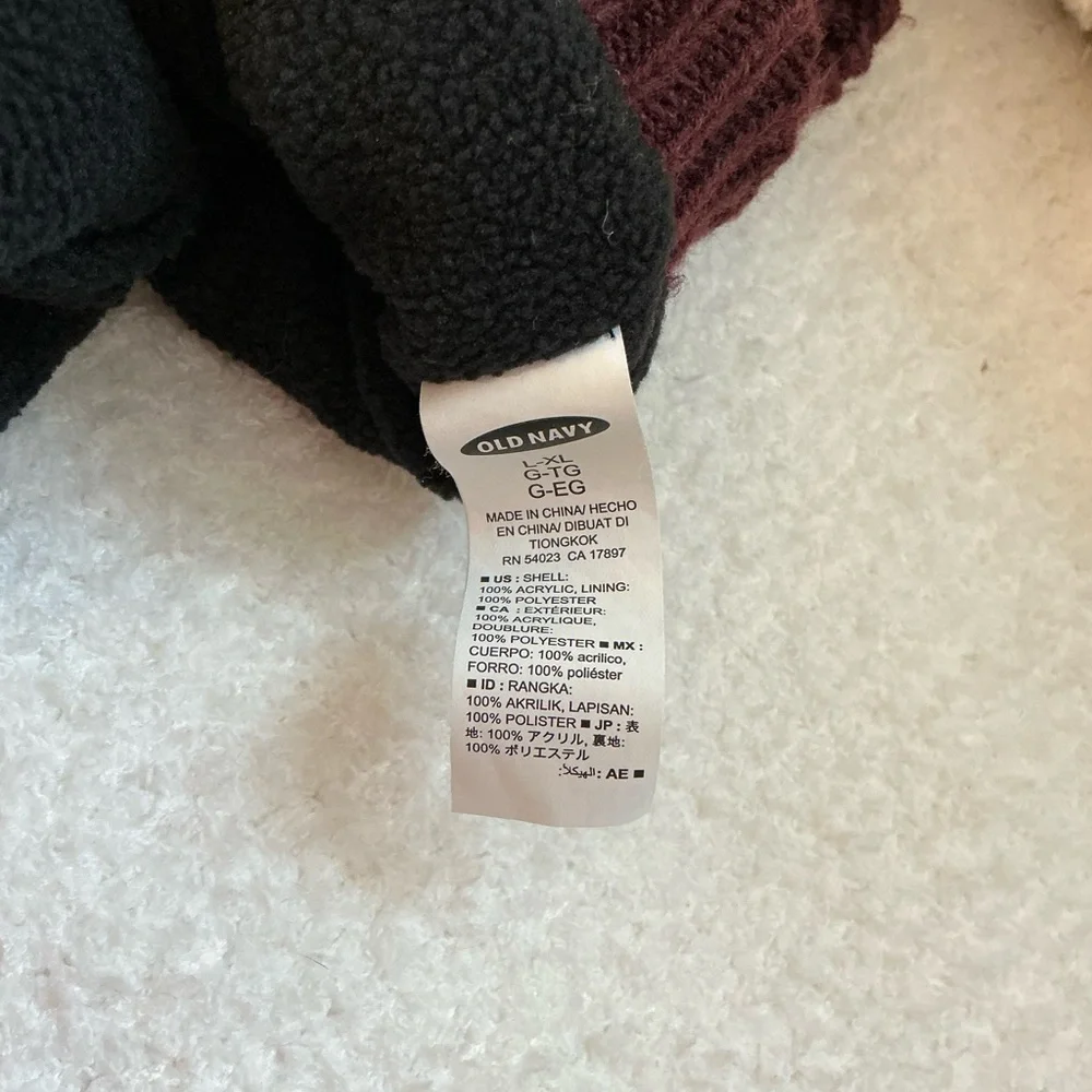 Old Navy Deep Purple Knit Mittens